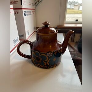 Vintage Groovy Floral Teapot